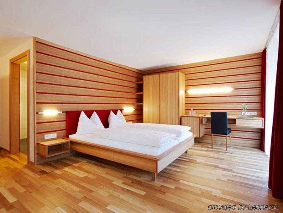 Hotel Kanisfluh Mellau Pokój zdjęcie